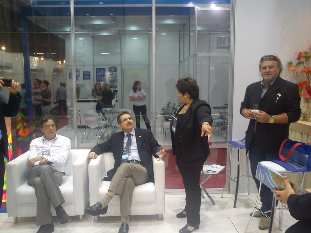 Último dia para visitar a Interplast e EuroMold Brasil 2012