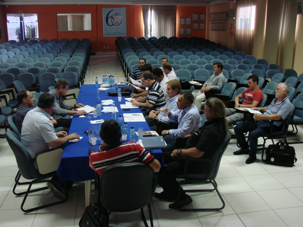 Convenção Coletiva de Trabalho 2013/2014 – Região Estadual – FETIESC