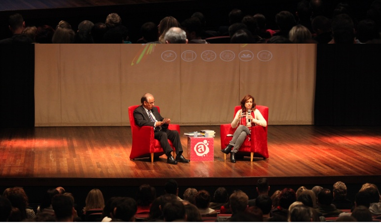 MOVIMENTO SC PELA EDUCAÇÃO é apresentado na Feira do Livro em Joinville