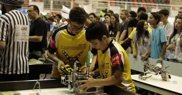 ESTUDANTES DE ROBÓTICA DO SESI/SC querem garantir presença nos mundiais da FLL