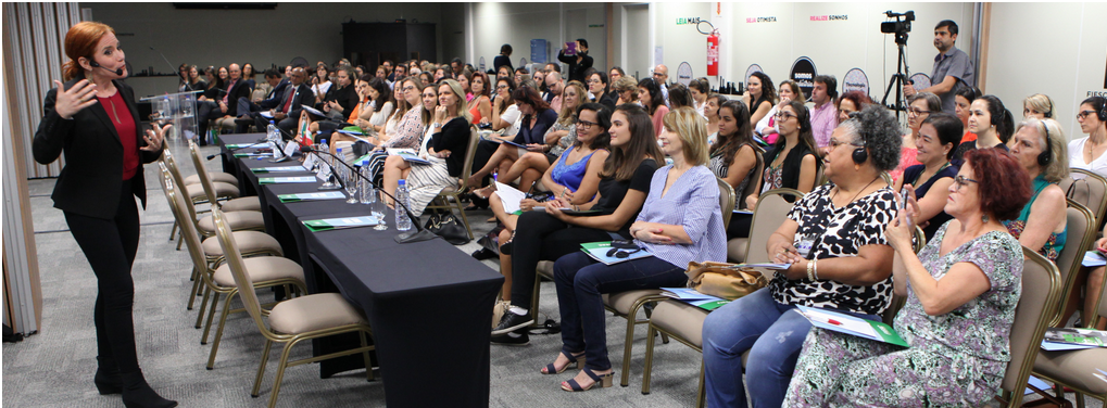 Na FIESC, Ingrid Vanderveldt inspira mulheres a empreender