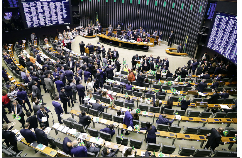 APROVAÇÃO DA REFORMA DA PREVIDÊNCIA traz confiança à economia, avalia FIESC