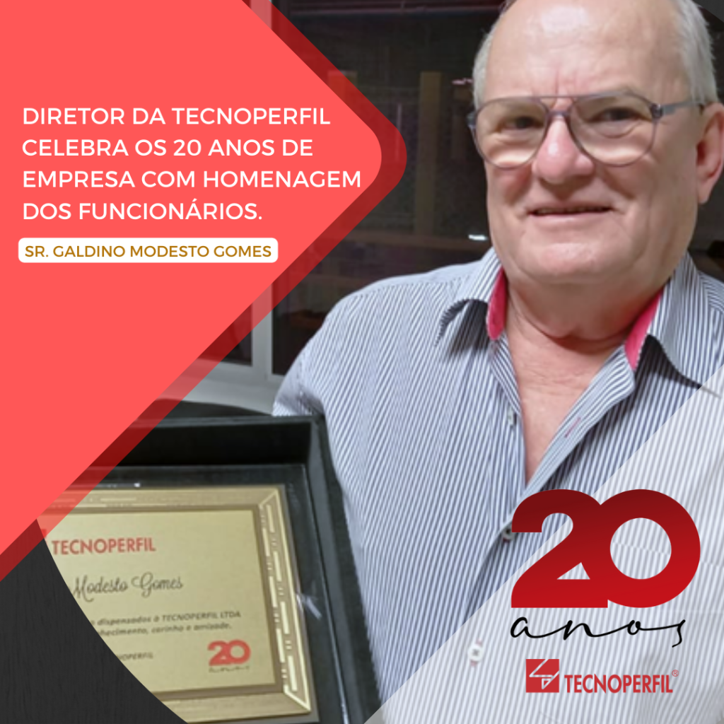 Diretor da TECNOPERFIL celebra os 20 anos de empresa com homenagem dos funcionários
