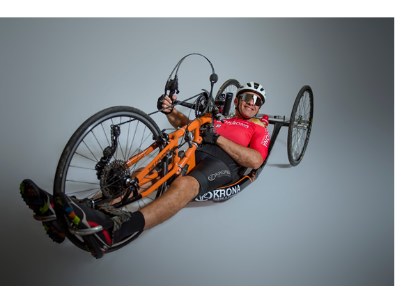 KRONA – Atleta de handbike é o primeiro PcD patrocinado pela Krona