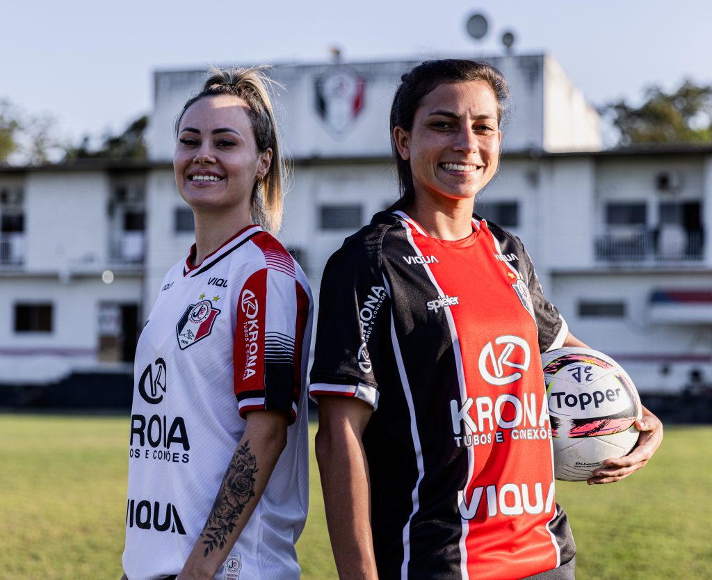 Krona patrocina equipe de futebol feminino do JEC