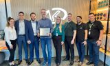 KRONA recebe homenagem do banco Bradesco por seus 30 anos