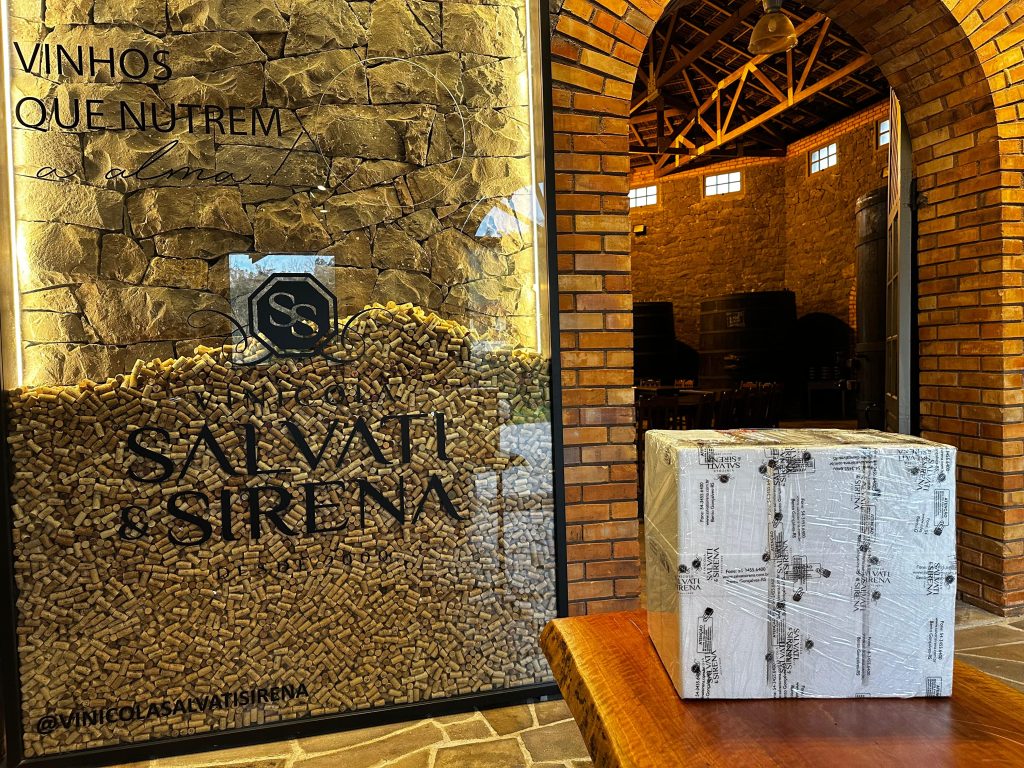 VINÍCOLA SALVATI  & SIRENA adota solução de embalagens GoPack da Termotécnica no e-commerce de seus vinhos premium