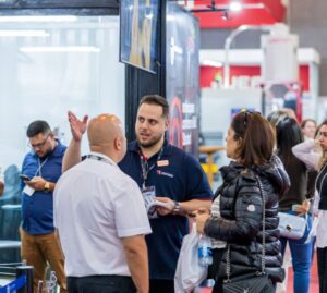 AUTOMAÇÃO INTELIGENTE e tecnologias de reciclagem ganham destaque na INTERPLAST