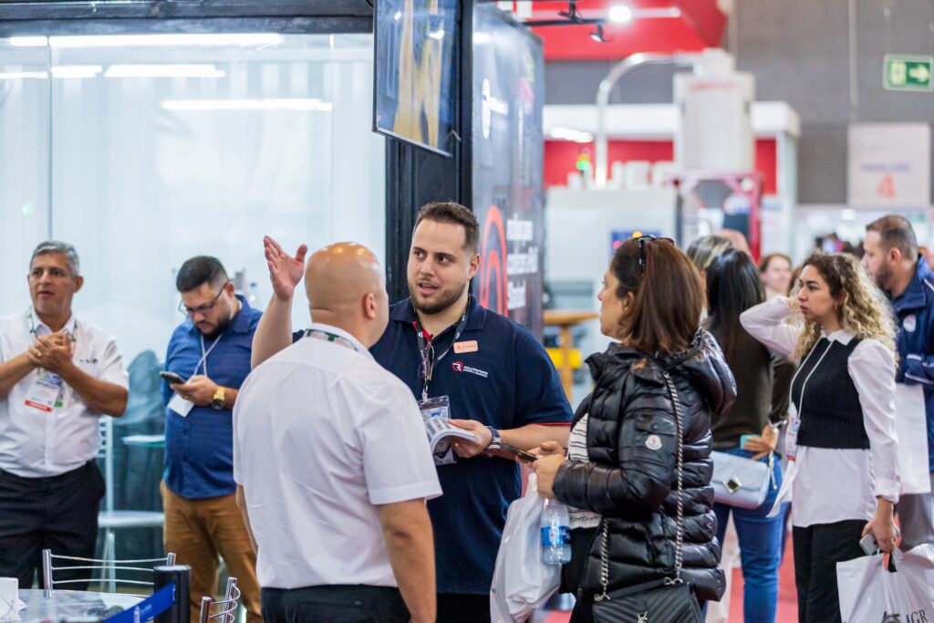 AUTOMAÇÃO INTELIGENTE e tecnologias de reciclagem ganham destaque na INTERPLAST