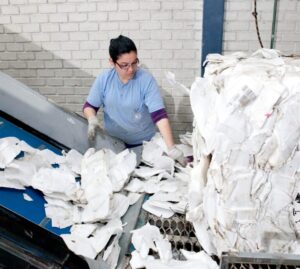 REPOR, matéria-prima proveniente do isopor reciclado, é aplicada no isolamento térmico em construções na Europa