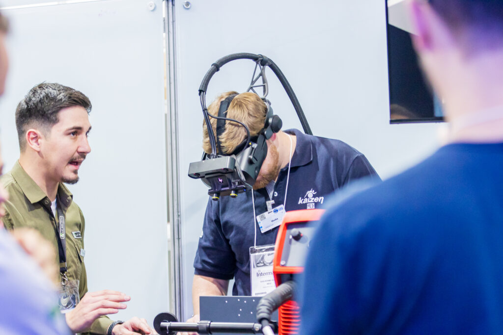 TECNOLOGIA DE CORTE, Dobra e Solda apresentada na INTERFORM atende demandas da Indústria 4.0