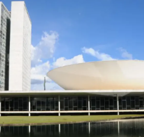 COMISSÃO DA CÂMARA aprova proposta que cria classificação obrigatória para plásticos
